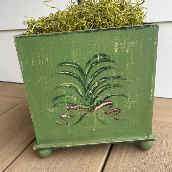 Vintage Hand-Painted Green Planter Box - Picture 2 of 4